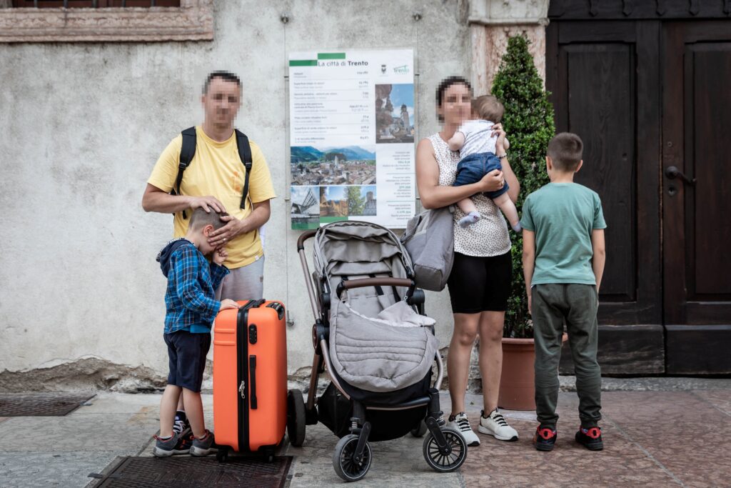Romani fara chirie in Italia